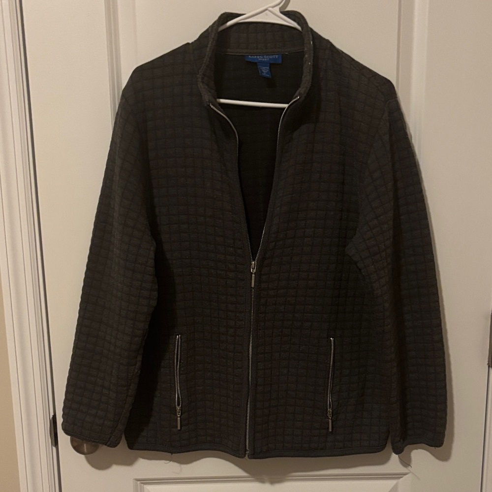 Karen Scott Gray quilted jacket.